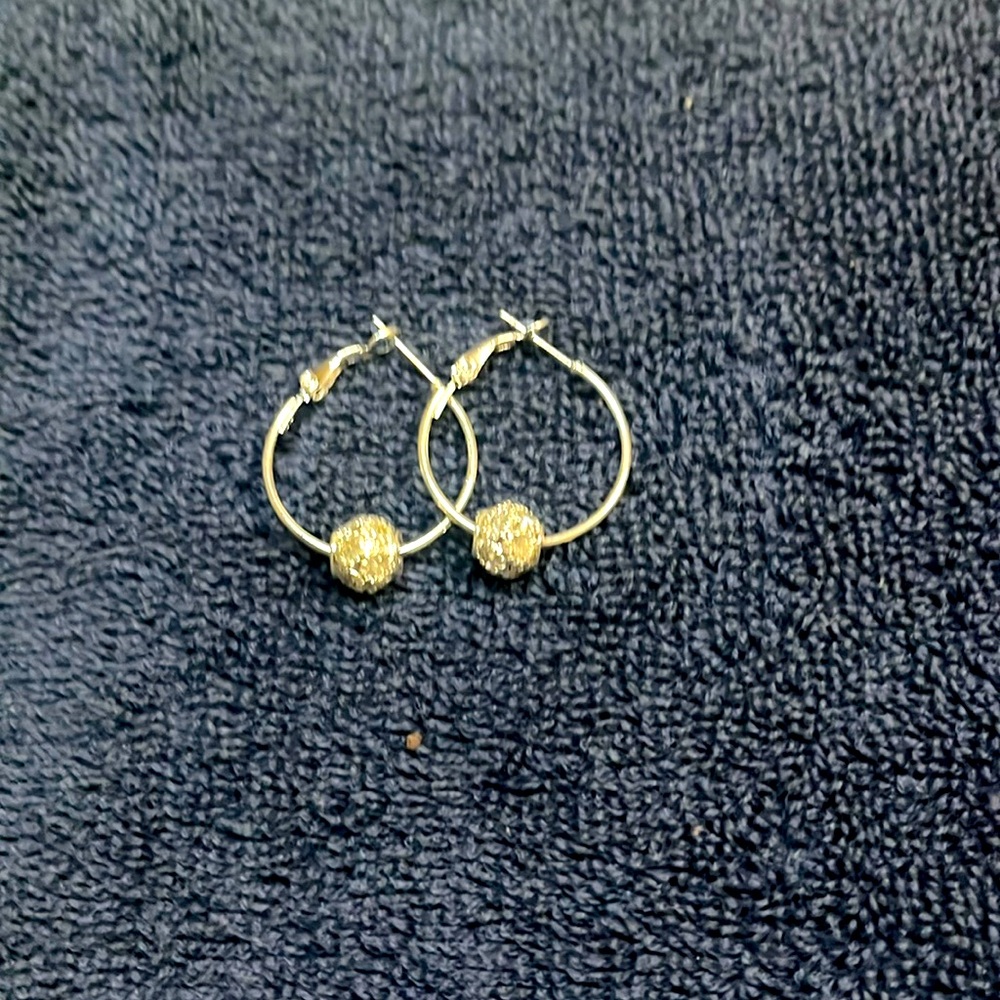 Earrings with stones